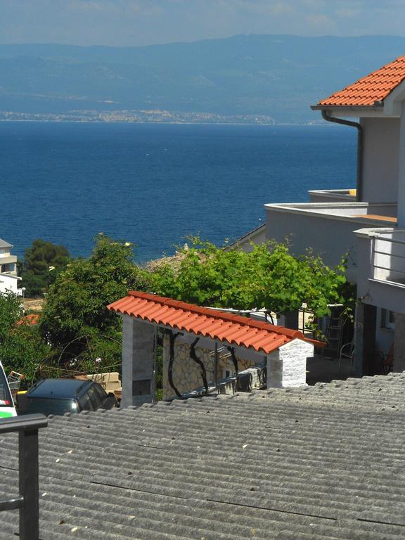 Apartment Andrija Vrbnik Exterior photo